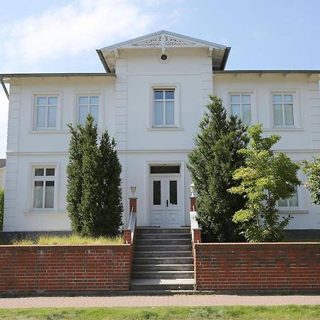 Strandnahe Fewo Mit 3 Schlafzimmern Und Balkon, Villa Vergissmeinnicht 02, Binz Kültér fotó
